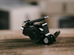 RightStuff CROSS rotary tattoo machine Black