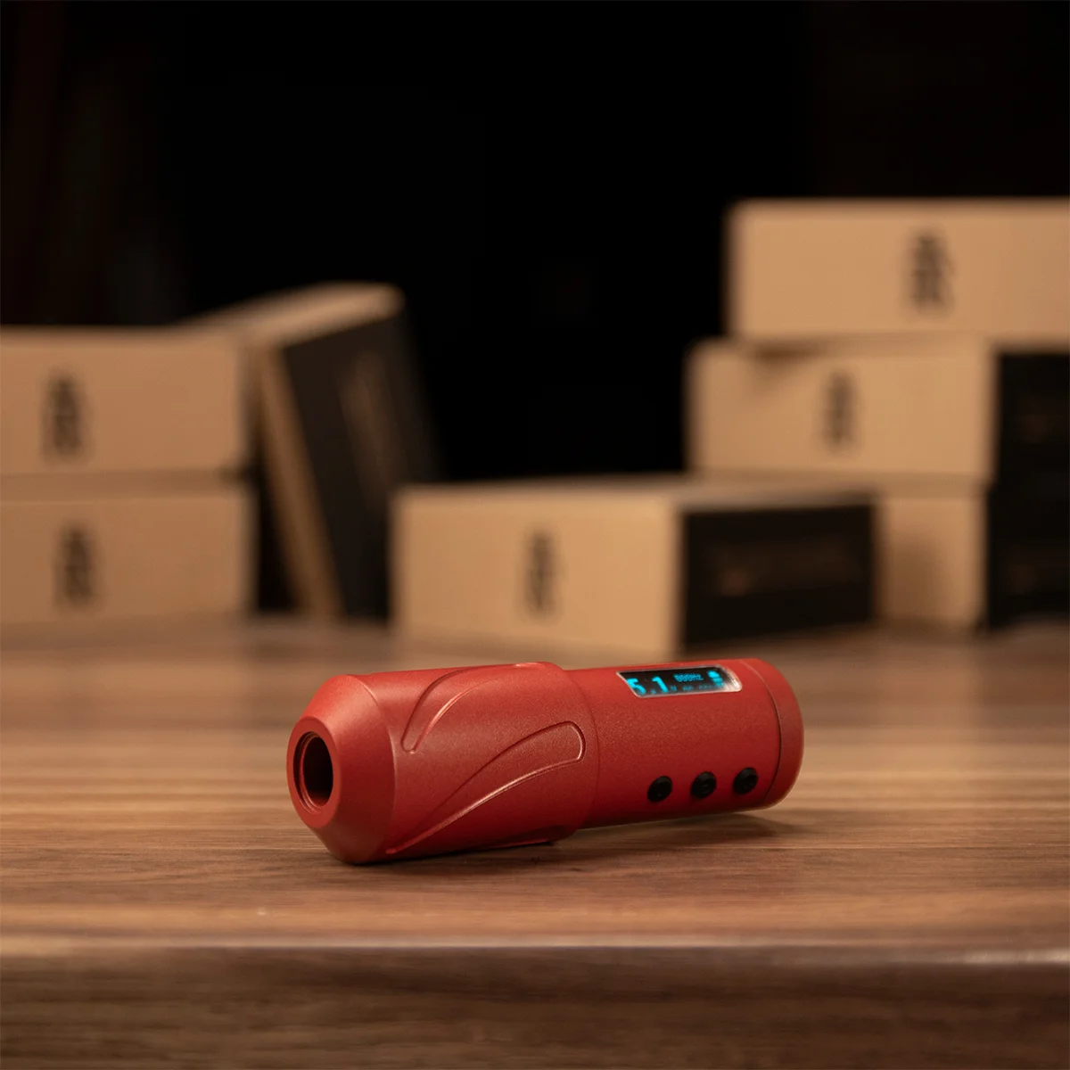 Wireless tattoo machine REVO SHOT Red 2 Wireless tattoo machine REVO SHOT Red – Image 2
